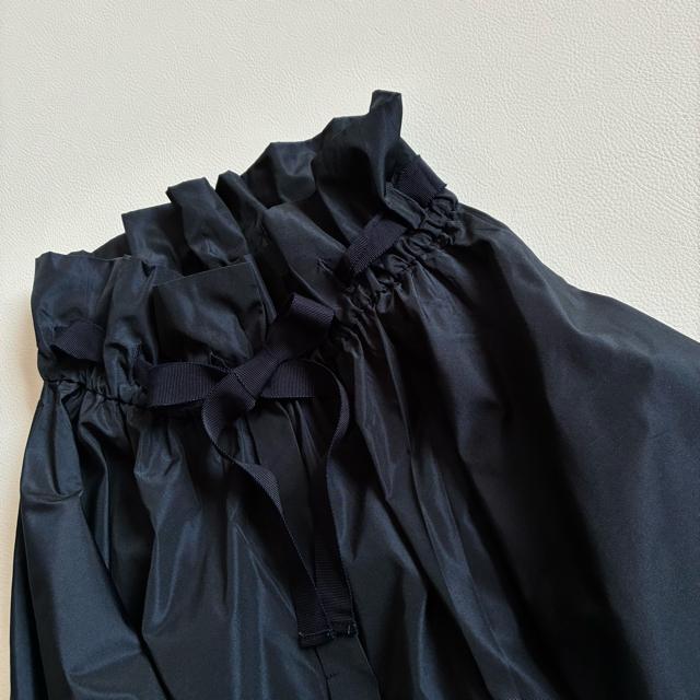 ◆極美品◆2万◆ブルーフロンセ◆フリル襟ボリュームスリーブブラウス◆ネイビー◆M < 女性ファッション ◆極美品◆2万◆ブルーフロンセ◆フリル襟ボリュームスリーブブラウス◆ネイビー◆M < 女性ファッションの