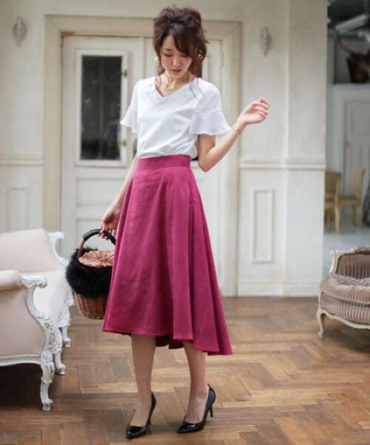 定価5,292円●MIIAミーア●3Dフラワービジューカットプルオーバー●白ホワイト < ブランド 定価5,292円●MIIAミーア●3Dフラワービジューカットプルオーバー●白ホワイト < ブランドの