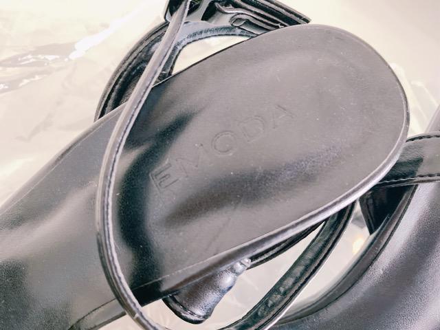 EMODABLACKエモダブラックラメグリッターアンクルストラップポインテッドトゥパンプスサンダル黒靴 < ブランド  EMODABLACKエモダブラックラメグリッターアンクルストラップポインテッドトゥパンプスサンダル黒靴 < ブランドの