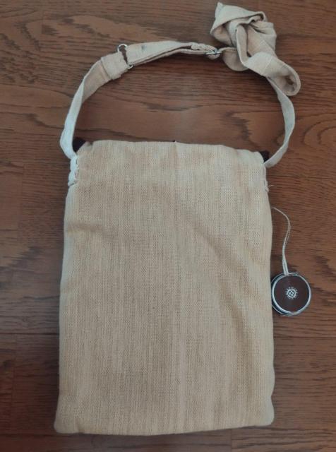 タイ少数民族の刺繍 アースカラーポシェット 斜めがけバック レピシェ中国茶ミニ缶 < 女性ファッション  タイ少数民族の刺繍 アースカラーポシェット 斜めがけバック レピシェ中国茶ミニ缶 < 女性ファッションの