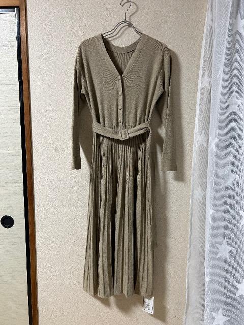 新品タグ付きNinety★ニットワンピース < 女性ファッション 新品タグ付きNinety★ニットワンピース < 女性ファッションの