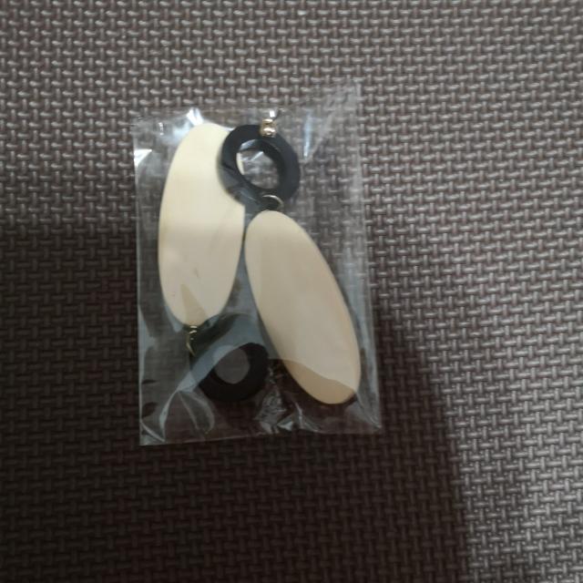 ピアス < 女性アクセサリー/時計  ピアス  < 女性アクセサリー/時計の