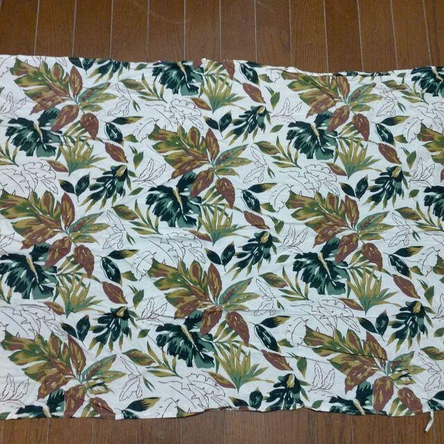 小泉アパレル梶@ストール 新品 草木柄 < 女性ファッション  小泉アパレル梶@ストール 新品 草木柄 < 女性ファッションの