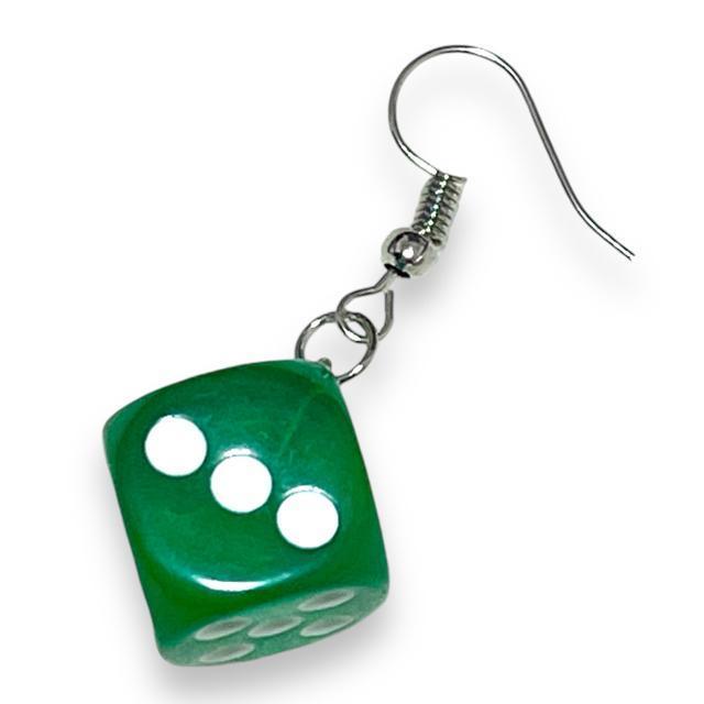 【新品】立体サイコロデザインフックピアス/グリーン < 女性アクセサリー/時計 【新品】立体サイコロデザインフックピアス/グリーン < 女性アクセサリー/時計の