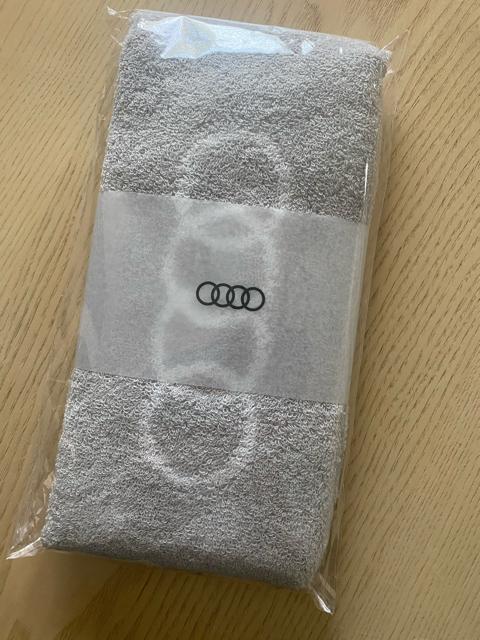 新品☆Audi(アウディ)ロゴ入りタオル☆ < 自動車/バイク 新品☆Audi(アウディ)ロゴ入りタオル☆ < 自動車/バイク