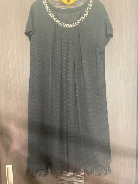 クリアインプレッション/襟元のパールとビジューが素敵なドレス < ブランド クリアインプレッション/襟元のパールとビジューが素敵なドレス < ブランドの