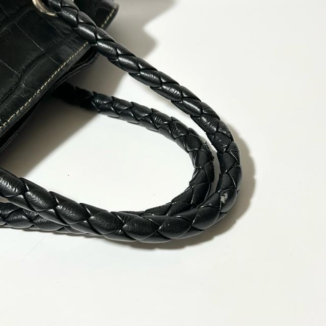 FURLA フルラ チャーム付き クロコ型押し レザー トート バッグ ブラック レディース < ブランド FURLA フルラ チャーム付き クロコ型押し レザー トート バッグ ブラック レディース < ブランドの