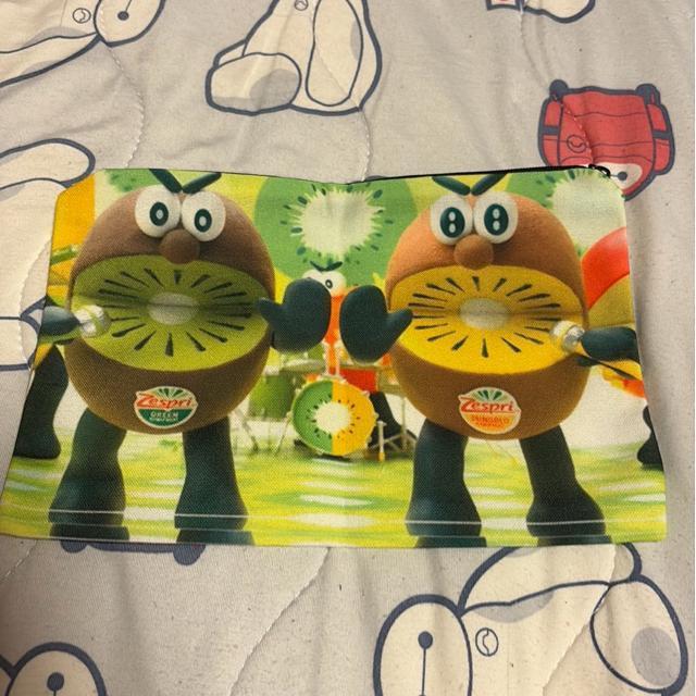 ゼスプリキウイポーチ < 女性ファッション ゼスプリキウイポーチ < 女性ファッションの