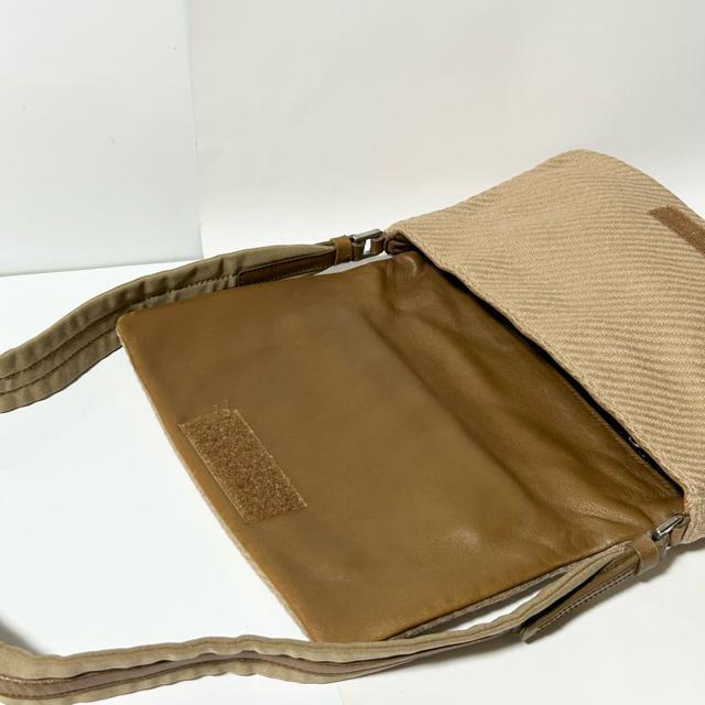 PRADA プラダ ウール ハラコ ショルダーバッグ ベージュ ブラウン シルバー金具 フラップ 肩掛け < ブランド PRADA プラダ ウール ハラコ ショルダーバッグ ベージュ ブラウン シルバー金具 フラップ 肩掛け < ブランドの