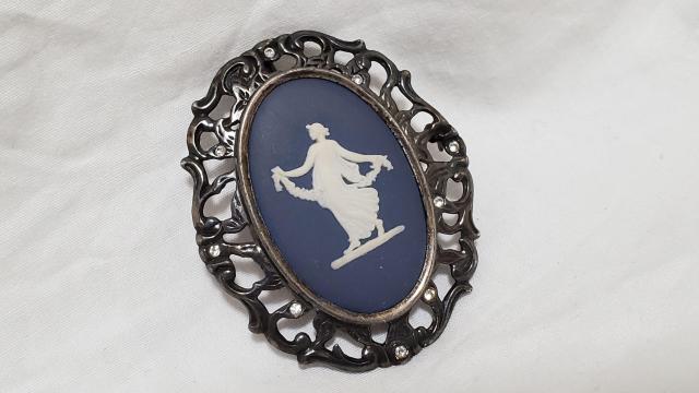 正規 ウェッジウッド ジャスパー 女神 マリアモチーフL ブローチ 青 白 SV 2WAYネックレス ペンダントトップ クラシック < ホビー 正規 ウェッジウッド ジャスパー 女神 マリアモチーフL ブローチ 青 白 SV 2WAYネックレス ペンダントトップ クラシック < ホビーの
