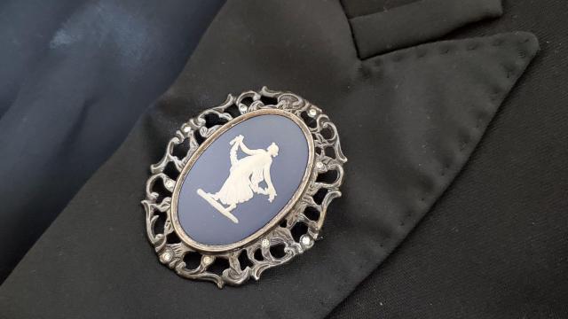 正規 ウェッジウッド ジャスパー 女神 マリアモチーフL ブローチ 青 白 SV 2WAYネックレス ペンダントトップ クラシック < ホビー 正規 ウェッジウッド ジャスパー 女神 マリアモチーフL ブローチ 青 白 SV 2WAYネックレス ペンダントトップ クラシック < ホビーの