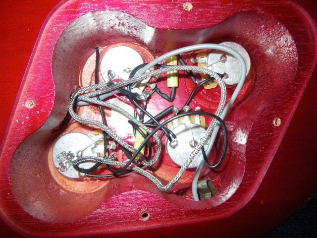 Epiphone 1959 Les Paul Standardに搭載のMalloryコンデンサ 二個セット < ホビー  Epiphone 1959 Les Paul Standardに搭載のMalloryコンデンサ 二個セット < ホビーの