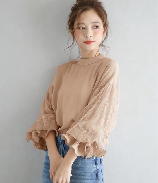 新品☆La-gemme(ラジエム)ボリュームレース袖スタンドカラートップス☆ < 女性ファッション 新品☆La-gemme(ラジエム)ボリュームレース袖スタンドカラートップス☆ < 女性ファッションの