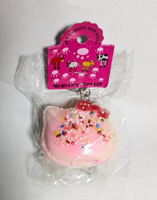 スクイーズ★キーホルダー★キティ★チョコスプレー付き★ < 女性ファッション  スクイーズ★キーホルダー★キティ★チョコスプレー付き★ < 女性ファッションの