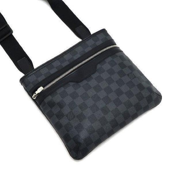 ◆ 本物 程度良 ◆ LV ルイヴィトン トマス ダミエグラフィット ショルダーバッグ 斜めがけ ダミエ 黒 人気 N58028 < ブランド ◆ 本物 程度良 ◆ LV ルイヴィトン トマス ダミエグラフィット ショルダーバッグ 斜めがけ ダミエ 黒 人気 N58028 < ブランドの