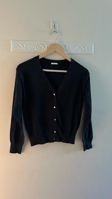 GU ジーユー メタルボタンカーディガン 長袖カーディガン ニットカーディガン ダークグレー M ユニクロ < ブランド GU ジーユー メタルボタンカーディガン 長袖カーディガン ニットカーディガン ダークグレー M ユニクロ < ブランドの