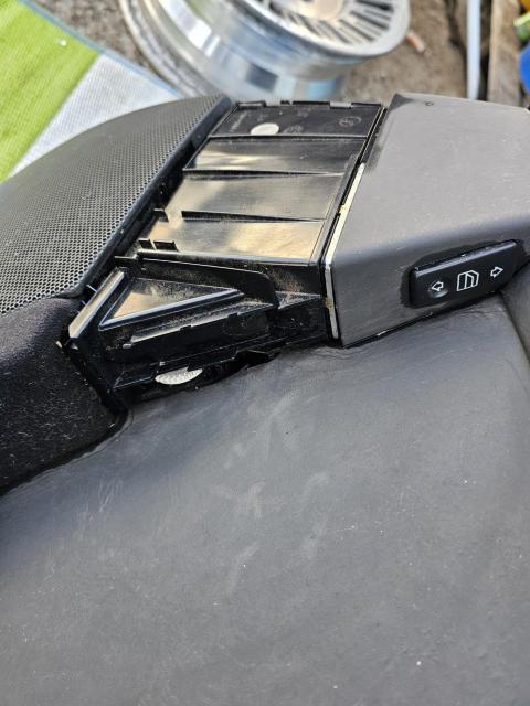 ベンツ W220 AMG S55L リアドア 右 中古 商品です < 自動車/バイク ベンツ W220 AMG S55L リアドア 右 中古 商品です < 自動車/バイク