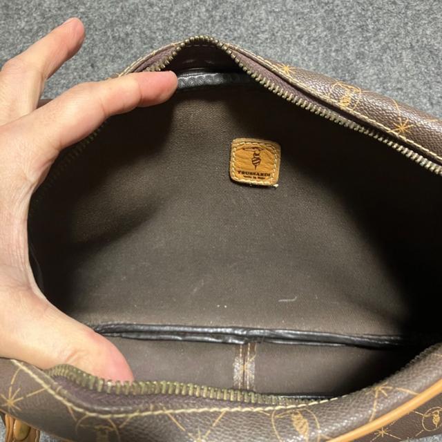 �yTRUSSARDI�z �I�[���h�g���T���f�B / �V�����_�[�o�b�O �� �u�����h�� 