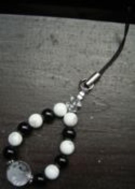 ☆即決☆龍彫水晶xオニキスxハウライトストラップ < 家電/AV  ☆即決☆龍彫水晶xオニキスxハウライトストラップ < 家電/AVの