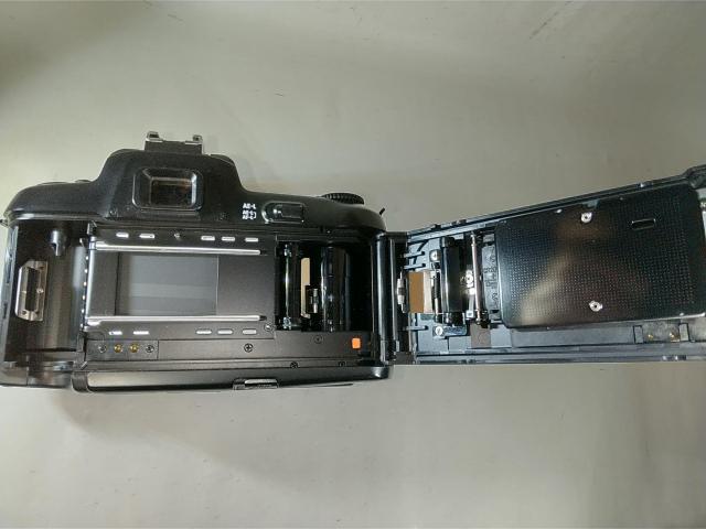 Nikon F-601 + �I�}�P �^������ 28-200mm