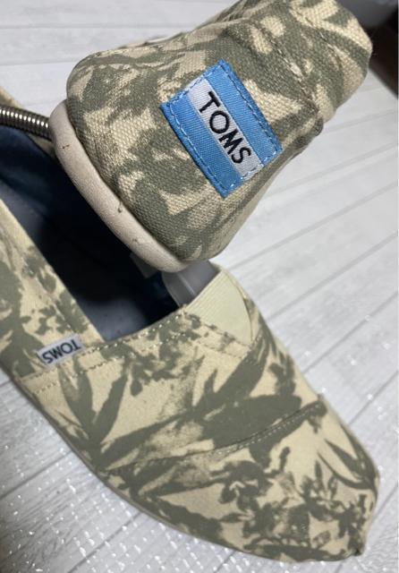 TOMS トムス エスパドリーユ パームツリー柄 アイボリー/カーキ スリッポン メンズ US11 29cm ムラサキスポーツ < 男性ファッション TOMS トムス エスパドリーユ パームツリー柄 アイボリー/カーキ スリッポン メンズ US11 29cm ムラサキスポーツ < 男性ファッションの