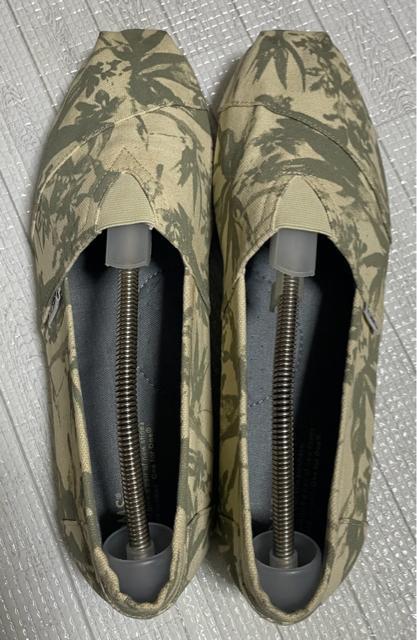 TOMS トムス エスパドリーユ パームツリー柄 アイボリー/カーキ スリッポン メンズ US11 29cm ムラサキスポーツ < 男性ファッション TOMS トムス エスパドリーユ パームツリー柄 アイボリー/カーキ スリッポン メンズ US11 29cm ムラサキスポーツ < 男性ファッションの