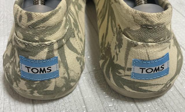 TOMS トムス エスパドリーユ パームツリー柄 アイボリー/カーキ スリッポン メンズ US11 29cm ムラサキスポーツ < 男性ファッション TOMS トムス エスパドリーユ パームツリー柄 アイボリー/カーキ スリッポン メンズ US11 29cm ムラサキスポーツ < 男性ファッションの