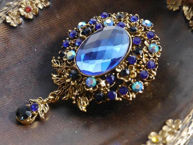 新品アンティーク調ゆらゆらドロップ青系ストーンゴシックブローチ  < 女性アクセサリー/時計  新品アンティーク調ゆらゆらドロップ青系ストーンゴシックブローチ  < 女性アクセサリー/時計の
