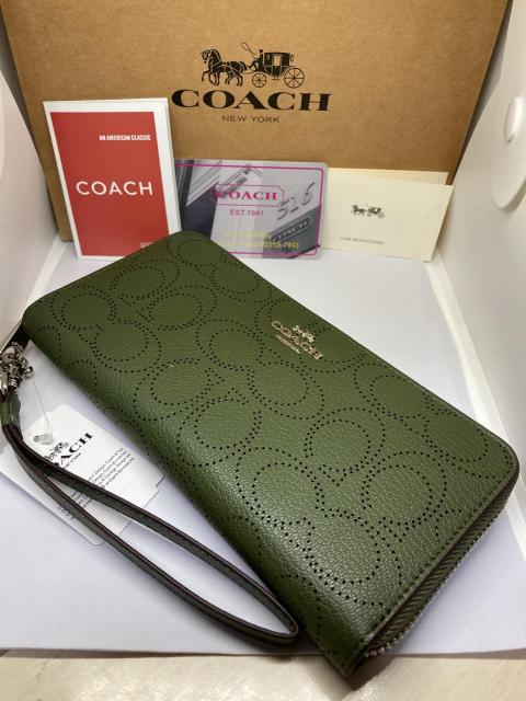 COACH  R[`  C4715  z@ptHCebh  T[vX  VOl`[  WbvAEh  Xgbvt