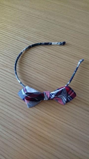 トミーヒルフィガー♪キッズ用カチューシャ☆used美品 < キッズ/ベビー  トミーヒルフィガー♪キッズ用カチューシャ☆used美品  < キッズ/ベビーの