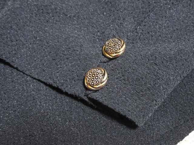 フラワーモチーフ*ボレロ長袖ジャケット(ブラック) < 女性ファッション  フラワーモチーフ*ボレロ長袖ジャケット(ブラック) < 女性ファッションの