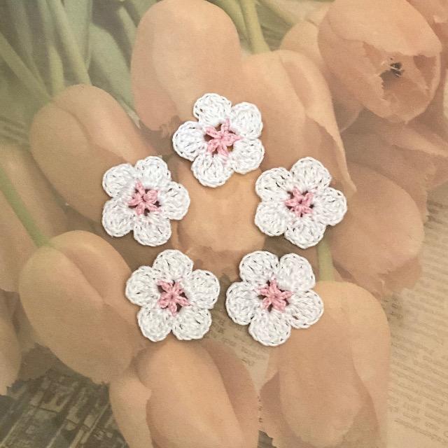 ハンドメイド レース編み かぎ針編み お花モチーフ5個セット < 女性ファッション  ハンドメイド レース編み かぎ針編み お花モチーフ5個セット  < 女性ファッションの