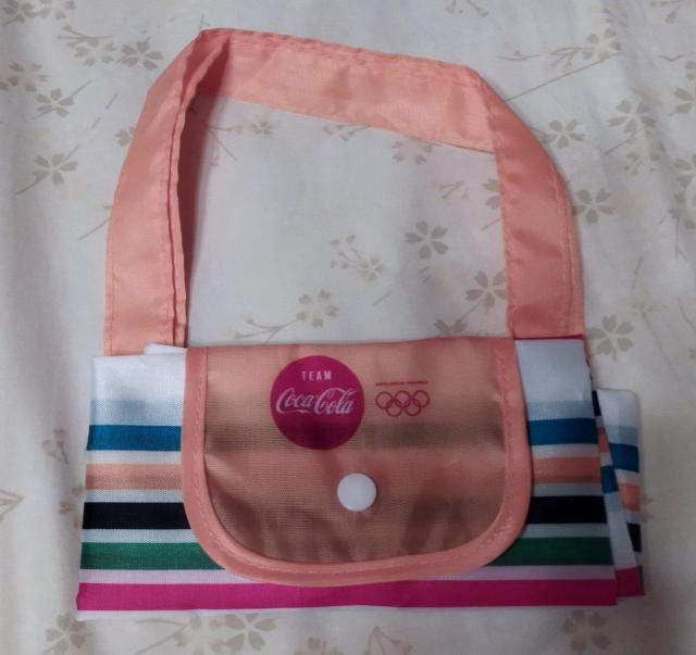 コカ・コーラ TOKYO2020 ノベルティ カラフルボーダー 折畳みエコバッグ < ホビー  コカ・コーラ TOKYO2020 ノベルティ カラフルボーダー 折畳みエコバッグ < ホビーの