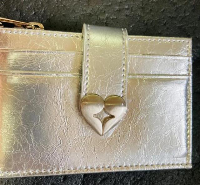 【新品】【韓国現地購入】【正規品】fennec フェネック 財布 カードケース 小銭入れ ハート シルバー < 女性ファッション 【新品】【韓国現地購入】【正規品】fennec フェネック 財布 カードケース 小銭入れ ハート シルバー < 女性ファッションの