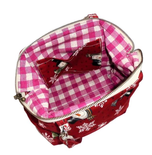 【ショルダー対応・ワイヤー入りミニバッグ】◆Merry Christmas◆Xmasクリスマス◆スノーマン・雪の結晶×赤地 < 女性ファッション 【ショルダー対応・ワイヤー入りミニバッグ】◆Merry Christmas◆Xmasクリスマス◆スノーマン・雪の結晶×赤地 < 女性ファッションの