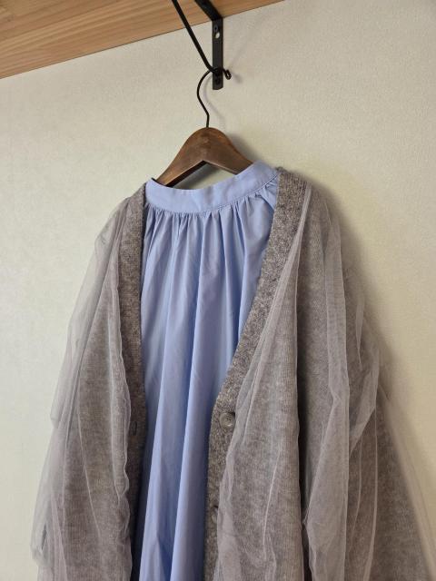 LOUERカーディガン★チュール重ねのグレーカーディガン/新品♪ < 女性ファッション LOUERカーディガン★チュール重ねのグレーカーディガン/新品♪ < 女性ファッションの