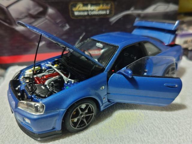 エブロ 1/24 スカイライン R34 GT-R VスペックU ベイサイドブルー < ホビー エブロ 1/24 スカイライン R34 GT-R VスペックU ベイサイドブルー < ホビーの