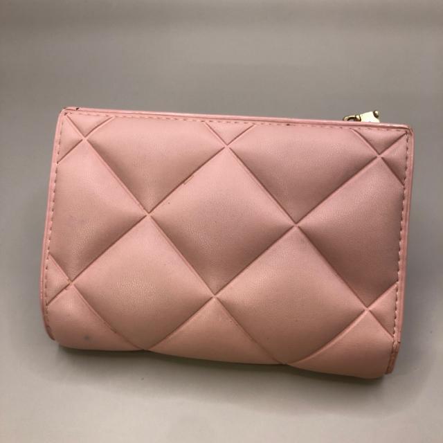 即決 CHARLES&KEITH 二つ折り財布 < ブランド  即決 CHARLES&KEITH 二つ折り財布  < ブランドの