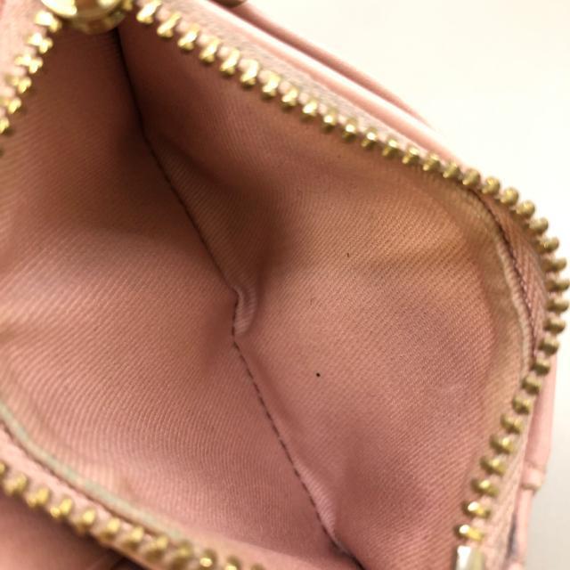 即決 CHARLES&KEITH 二つ折り財布 < ブランド  即決 CHARLES&KEITH 二つ折り財布 < ブランドの