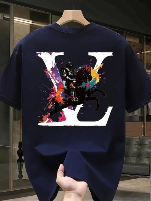 超お買い得1490円★メンズ ヘビーウェイト  グラフィックTシャツ - 鮮やかなVロゴ&馬乗りプリント日本サイズXL黒 < 男性ファッション  超お買い得1490円★メンズ ヘビーウェイト  グラフィックTシャツ - 鮮やかなVロゴ&馬乗りプリント日本サイズXL黒 < 男性ファッションの