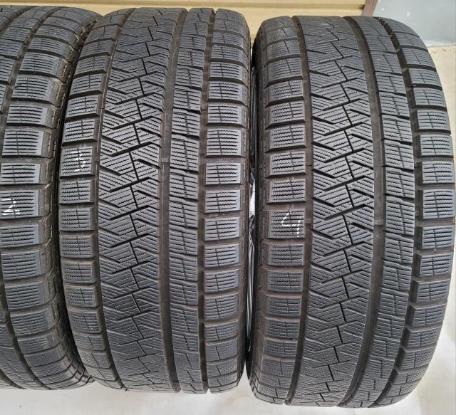 レクサス GS 450h 前期 純正 18インチ8j +45 5穴/114.3スタッドレスタイヤ付き4本セットピレリ ICE ZE < 自動車/バイク レクサス GS 450h 前期 純正 18インチ8j +45 5穴/114.3スタッドレスタイヤ付き4本セットピレリ ICE ZE < 自動車/バイク