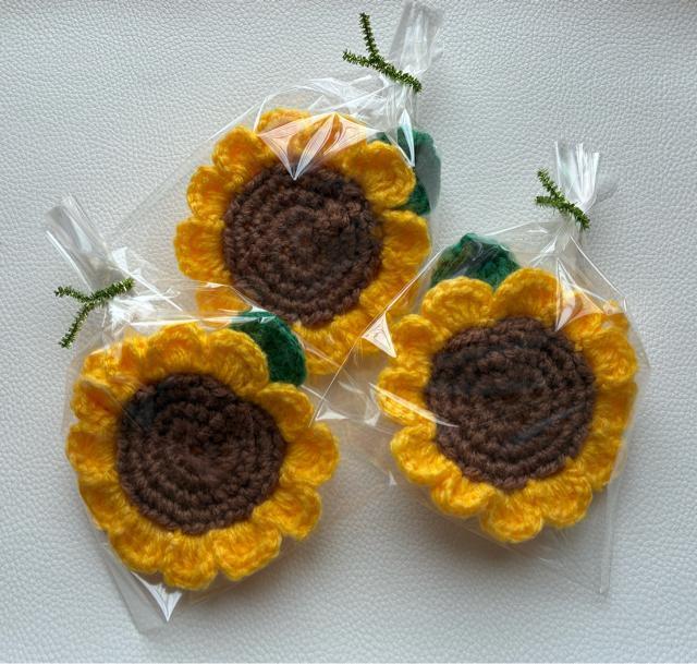 ハンドメイド アクリルたわし 抗菌防臭 ビタミンカラーのひまわり♪ プレゼント バザー < 女性ファッション ハンドメイド アクリルたわし 抗菌防臭 ビタミンカラーのひまわり♪ プレゼント バザー < 女性ファッションの