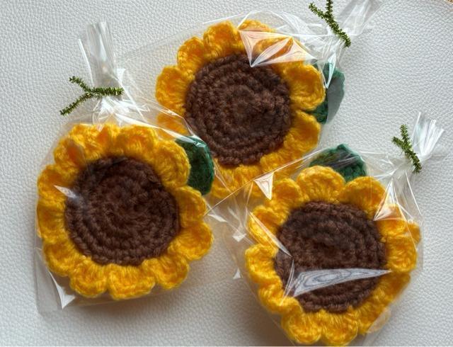 ハンドメイド アクリルたわし 抗菌防臭 ビタミンカラーのひまわり♪ プレゼント バザー < 女性ファッション ハンドメイド アクリルたわし 抗菌防臭 ビタミンカラーのひまわり♪ プレゼント バザー < 女性ファッションの