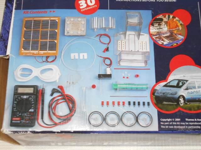 Thames & Kosmos★Fuel Cell CAR & EXPERIMENT KIT < ホビー  Thames & Kosmos★Fuel Cell CAR & EXPERIMENT KIT < ホビーの