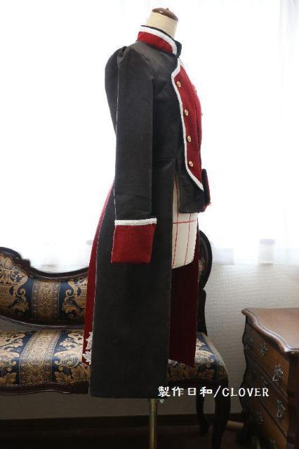 グレイ×赤ジャケット XS~Mサイズ < 女性ファッション  グレイ×赤ジャケット XS~Mサイズ < 女性ファッションの