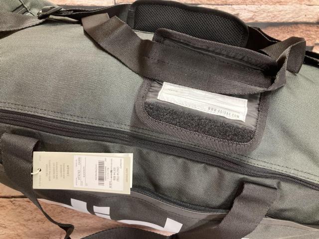 送料無料!【アディダス】エッセンシャルズ ロゴ ダッフルバッグ(ブラック/ホワイト)1個4,950円が < 男性ファッション  送料無料!【アディダス】エッセンシャルズ ロゴ ダッフルバッグ(ブラック/ホワイト)1個4,950円が < 男性ファッションの