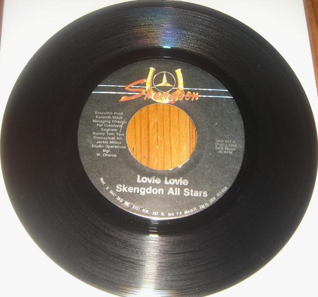 Earl Sixteen�@-�@Agent For Your Love�@7�C���`�@Skengdon �� CD/DVD/�r�f�I�� 