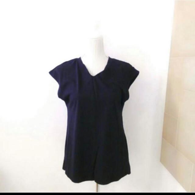 新品タグ付き V首カットソー ネイビー < 女性ファッション  新品タグ付き V首カットソー ネイビー  < 女性ファッションの