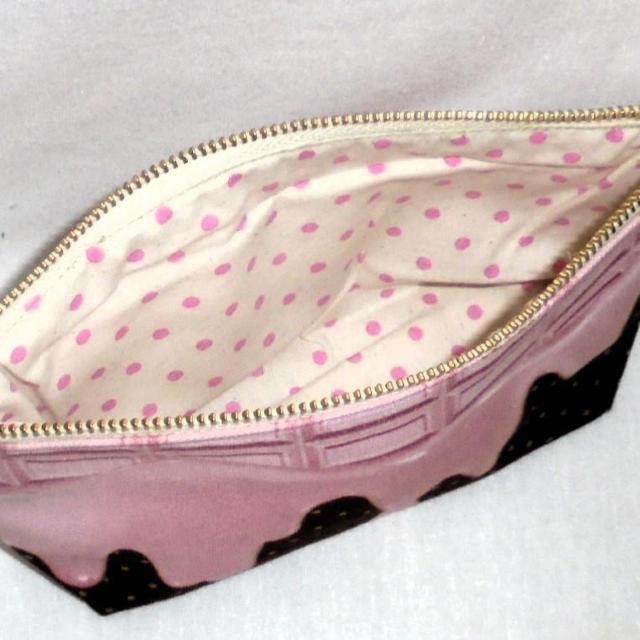 【18p幅】◆とろけるチョコレート【ストロベリー・ミルク】◆ファスナーポーチ < 女性ファッション 【18p幅】◆とろけるチョコレート【ストロベリー・ミルク】◆ファスナーポーチ < 女性ファッションの