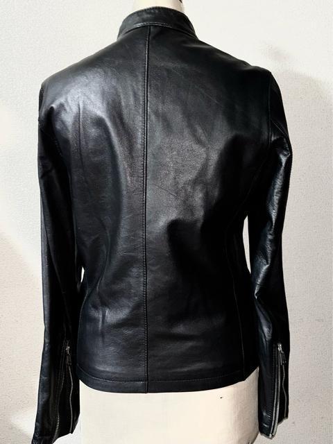 美品 JOURNAL STANDARD ジャーナルスタンダード 定価4万円程 羊革 ラム レザージャケット M シングルライダース < 男性ファッション  美品 JOURNAL STANDARD ジャーナルスタンダード 定価4万円程 羊革 ラム レザージャケット M シングルライダース < 男性ファッションの
